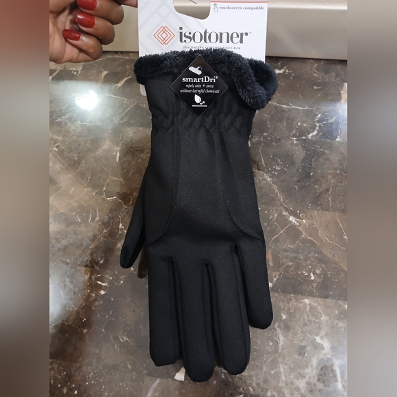 Isotoner Black Women's Gloves - Picture 4 of 10